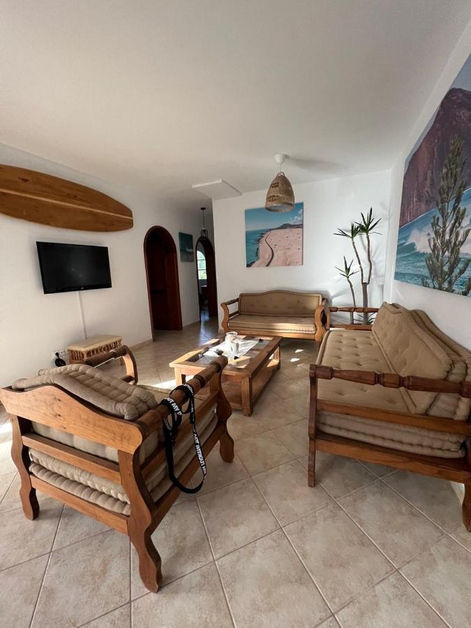 Pura Vida Surf Camp & School Hostel La Oliva Εξωτερικό φωτογραφία